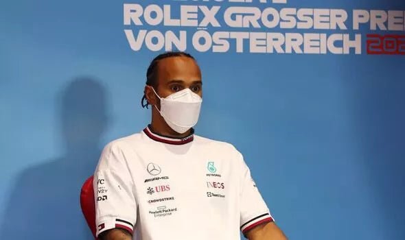 Lewis Hamilton U-turns over Covid mask decision with 'a lot of people getting sick' - KN FLAX